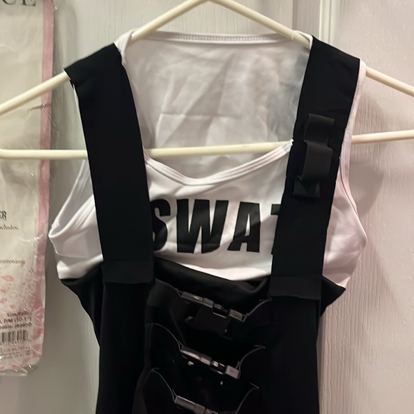 Swat officer Halloween costume with accessories - Picture 2 of 11